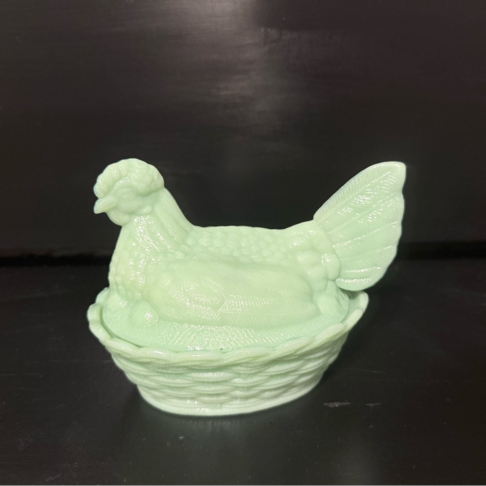 Jadeite Hen On Nest Covered Dish